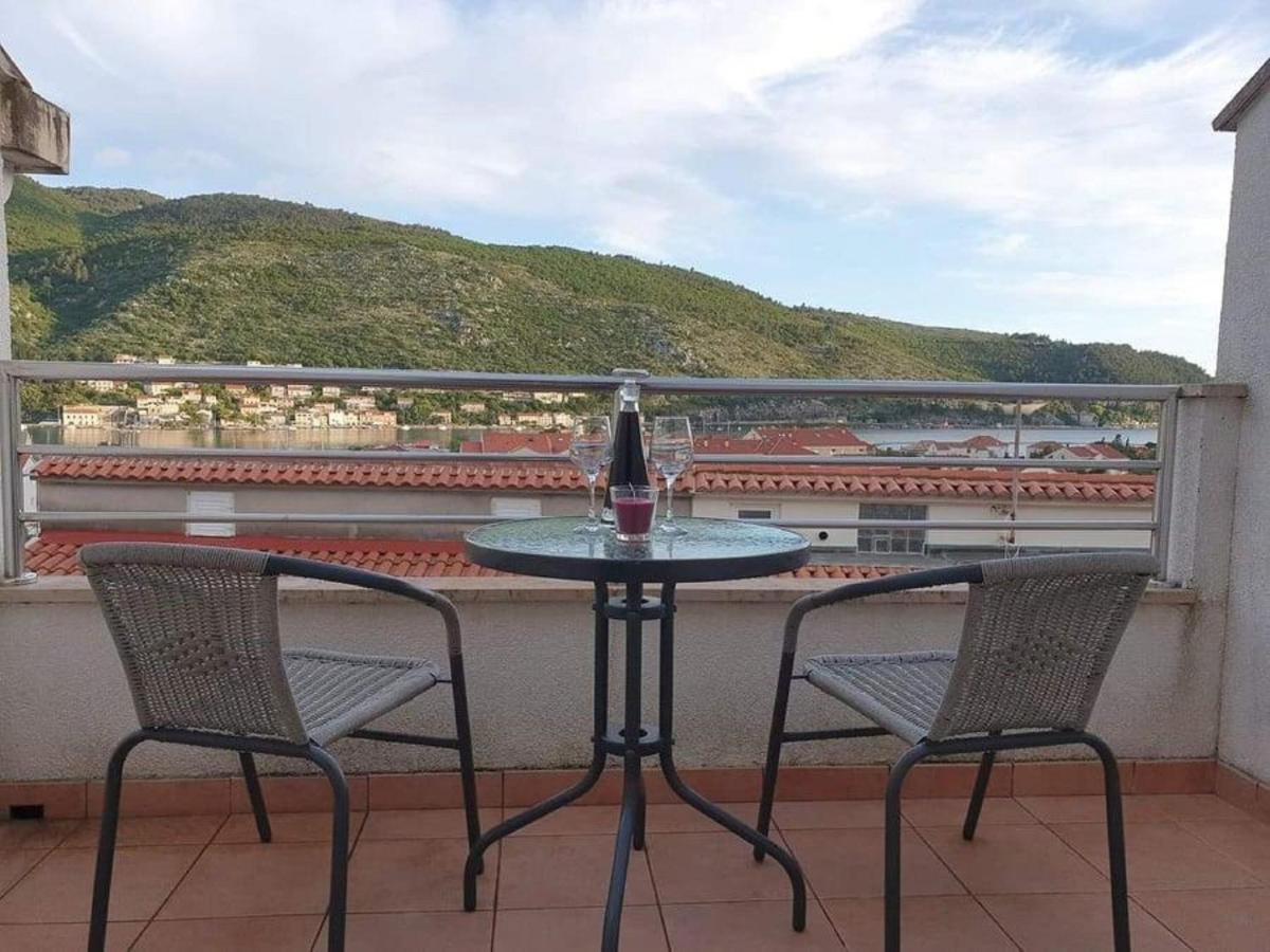 Apartment Majer Mokošica Eksteriør billede